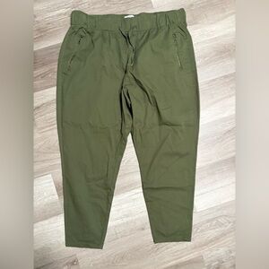 Mari Skye Olive Green Pants. Size 18